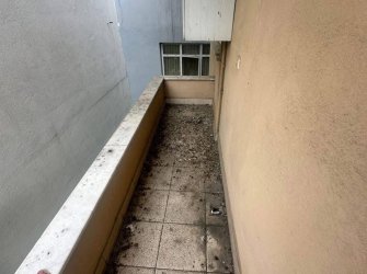 SAMSUN İLKADIM SAİTBEY MAH 100.YIL BULVARINA CEPHE 100m2 ARSA İÇERİSİNDE 3.5 KATLI KOMPLE SATILIK BİNA ( 3 DAİRE MASRAFSIZDIR )