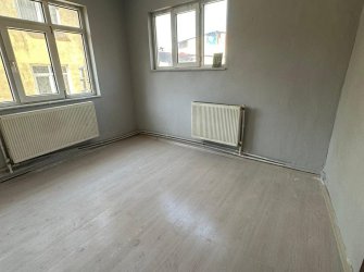 SAMSUN İLKADIM UNKAPANI MAH 60m2 ARSA İÇERİSİNDE 5.KATLI BİTİŞİK NİZAM DOĞALGAZLI KOMPLE SATILIK BİNA  ( DAİRELER 1+1 İÇİ YAPILI )