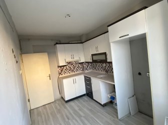 SAMSUN İLKADIM SAİTBEY MH 2+1 100m2 3.KAT DOĞALGAZLI BALKONLU İÇİ YAPILI KİRALIK DAİRE 