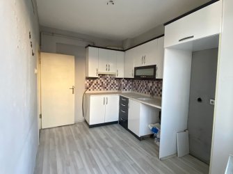SAMSUN İLKADIM SAİTBEY MH 2+1 100m2 3.KAT DOĞALGAZLI BALKONLU İÇİ YAPILI KİRALIK DAİRE 