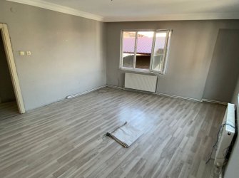 SAMSUN İLKADIM SAİTBEY MH 2+1 100m2 3.KAT DOĞALGAZLI BALKONLU İÇİ YAPILI KİRALIK DAİRE 