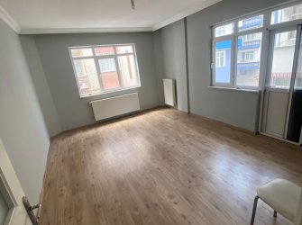 SAMSUN İLKADIM YENİDOĞAN MH 2+1 1.KAT DOĞALGAZLI BALKONLU MÜKEMMEL KONUMDA KİRALIK DAİRE 