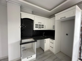 SAMSUN ATAKUM ATAKENT MAH 1+1 60m2 2.KAT ÖZEL YAPIM YERDEN ISITMA GENİŞ BALKONLU DAİRE