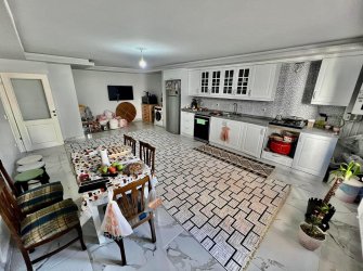 SAMSUN İLKADIM KALKANCI MAH 2+1 120m2 GİRİŞ KAT GENİŞ MUTFAKLI DIŞ CEPHELİ OTOPARKLI EBEVEYN BANYOLU ASANSÖRLÜ LUX DAİRE