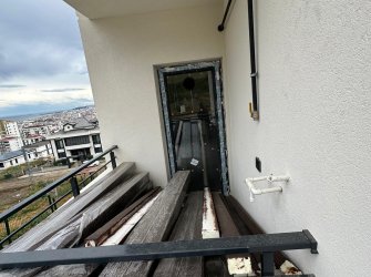 SAMSUN ATAKUM YENİMAHALLE MAH 2+1 YÜKSEK GİRİŞ 80m2 BALKONLU OTOPARKLI SIFIR LÜX DAİRE