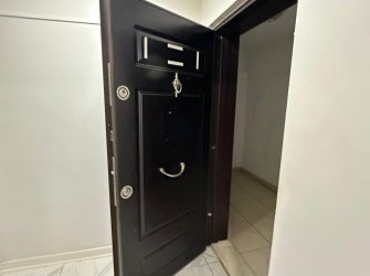 SAMSUN İLKADIM PAZAR MAH 1+1 75m2 2.KAT ÖZEL YAPIM ASANSÖRLÜ MUTFAK-WC MEVCUT CADDEYE CEPHE PLAZA KATI-OFİS