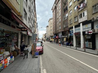 SAMSUN İLKADIM PAZAR MAH 1+1 75m2 2.KAT ÖZEL YAPIM ASANSÖRLÜ MUTFAK-WC MEVCUT CADDEYE CEPHE PLAZA KATI-OFİS