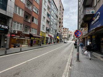 SAMSUN İLKADIM PAZAR MAH 1+1 75m2 2.KAT ÖZEL YAPIM ASANSÖRLÜ MUTFAK-WC MEVCUT CADDEYE CEPHE PLAZA KATI-OFİS