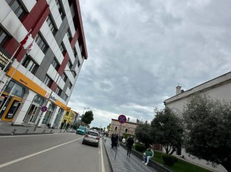 SAMSUN İLKADIM PAZAR MAH 1+1 75m2 2.KAT ÖZEL YAPIM ASANSÖRLÜ MUTFAK-WC MEVCUT CADDEYE CEPHE PLAZA KATI-OFİS