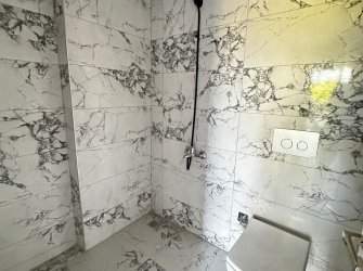 SAMSUN ATAKUM KAMALI’DA 3+1 1.KAT EBEVEYN BANYOLU GENİŞ BALKONLU YERDEN ISITMALI 145m2 ÖNÜ AÇIK OTOPARKLI LÜX YAPIM FIRSAT DAİRE