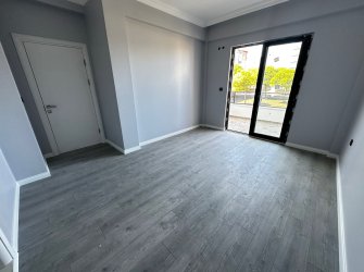 SAMSUN ATAKUM KAMALI’DA 3+1 1.KAT EBEVEYN BANYOLU GENİŞ BALKONLU YERDEN ISITMALI 145m2 ÖNÜ AÇIK OTOPARKLI LÜX YAPIM FIRSAT DAİRE