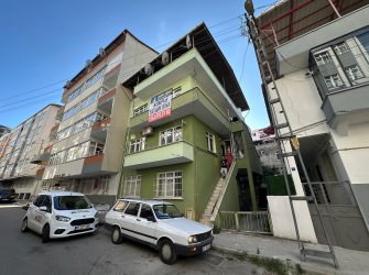 SAMSUN İLKADIM LİMAN MAH 152m2 ARSA ÜZERİNDE CADDEYE CEPHE 3 KATLI KOMPLE SATILIK DOĞALGAZLI BİNA  ( 5 KAT İMARLI )