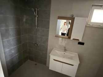 SAMSUN ATAKUM KURUPELİT MH 1+1 YÜKSEK GİRİŞ BALKONLU OTOPARKLI ÖZEL YAPIM EŞYALI FIRSAT DAİRE