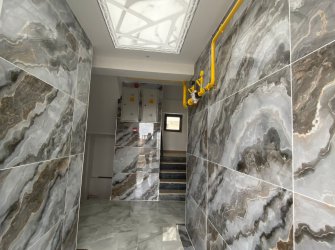 SAMSUN ATAKUM KURUPELİT MH 1+1 50m2 YÜKSEK GİRİŞ CAM BALKONLU YERDEN ISITMALI OTOPARKLI SIFIR FIRSAT DAİRE