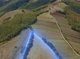 SAMSUN ATAKUM KULACADAĞ MH.    11.807 M2 ELEKTRİK, YOL, SU PROBLEMİ OLMAYAN 220 METRE KADASTROL YOLA CEPHESİ BULANAN EV YAPIMINA UYGUN FIRSAT TARLA