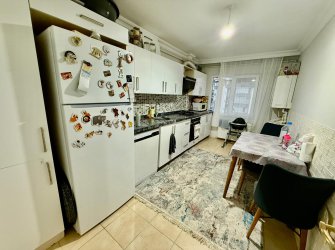 SAMSUN İLKADIM KIŞLA MH 3+1 125m2 4.KAT DOĞALGAZLI DIŞ CEPHELİ ASANSÖRLÜ 2 BALKONLU CADDEYE CEPHE KREDİYE UYGUN 10 YILLIK SATILIK FIRSAT DAİRE