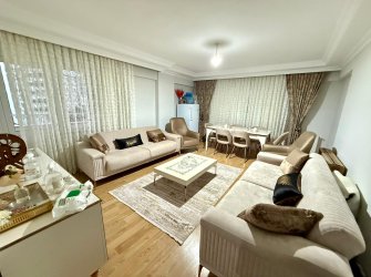 SAMSUN İLKADIM KIŞLA MH 3+1 125m2 4.KAT DOĞALGAZLI DIŞ CEPHELİ ASANSÖRLÜ 2 BALKONLU CADDEYE CEPHE KREDİYE UYGUN 10 YILLIK SATILIK FIRSAT DAİRE