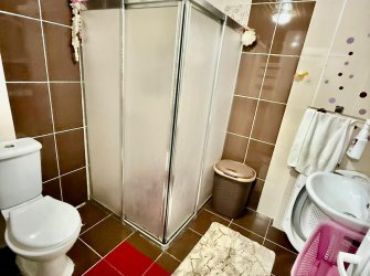 SAMSUN İLKADIM KIŞLA MH 3+1 125m2 4.KAT DOĞALGAZLI DIŞ CEPHELİ ASANSÖRLÜ 2 BALKONLU CADDEYE CEPHE KREDİYE UYGUN 10 YILLIK SATILIK FIRSAT DAİRE