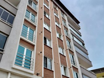 SAMSUN İLKADIM KIŞLA MH 3+1 125m2 4.KAT DOĞALGAZLI DIŞ CEPHELİ ASANSÖRLÜ 2 BALKONLU CADDEYE CEPHE KREDİYE UYGUN 10 YILLIK SATILIK FIRSAT DAİRE