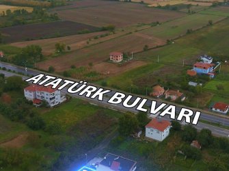 SAMSUN ATAKUM DEREKÖY/MERKEZ MAH 386m2 ANAYOLA 3 PARSEL MÜKEMMEL KONUMDA FIRSAT ARSA 