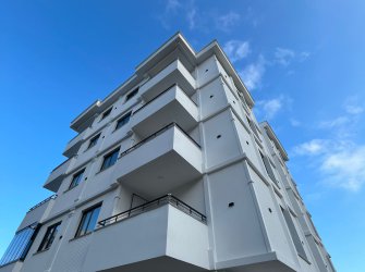 SAMSUN ATAKUM ÇAKIRLAR YALI MAH. 1+1 3.KAT 60m2 OTOPARKLI ASANSÖRLÜ GENİŞ VE MANZARALI BALKON YERDEN ISITMALI SIFIR FIRSAT DAİRE 