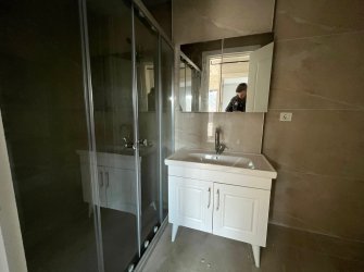 SAMSUN ATAKUM ÇAKIRLAR YALI MAH. 1+1 3.KAT 60m2 OTOPARKLI ASANSÖRLÜ GENİŞ VE MANZARALI BALKON YERDEN ISITMALI SIFIR FIRSAT DAİRE 