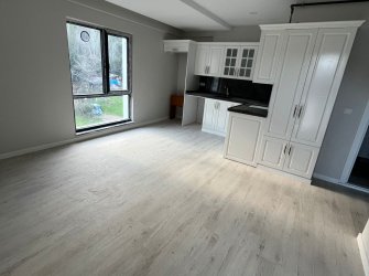 SAMSUN ATAKUM ÇAKIRLAR YALI MAH. 1+1 3.KAT 60m2 OTOPARKLI ASANSÖRLÜ GENİŞ VE MANZARALI BALKON YERDEN ISITMALI SIFIR FIRSAT DAİRE 