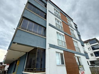 SAMSUN İLKADIM KAVACIK MH. 3+1 130 m2 YÜKSEK GİRİŞ KAT 3 YILLIK BİNADA 2 CAM BALKONLU EBEVEYN BANYOLU SİTE İÇİ KREDİYE UYGUN SATILIK FIRSAT DAİRE…