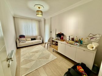 SAMSUN İLKADIM KAVACIK MH. 3+1 130 m2 YÜKSEK GİRİŞ KAT 3 YILLIK BİNADA 2 CAM BALKONLU EBEVEYN BANYOLU SİTE İÇİ KREDİYE UYGUN SATILIK FIRSAT DAİRE…