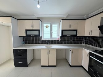 SAMSUN CANİK HASKÖY MH 3+1 135 m2 2.KAT 2 GENİŞ CAM BALKONLU SALON MUTFAK AYRI EBEVEYN BANYOLU KİRALIK DAİRE