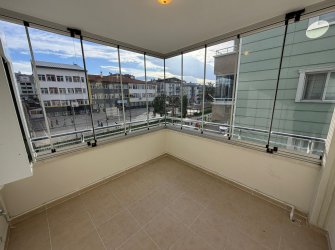 SAMSUN CANİK HASKÖY MH 3+1 135 m2 2.KAT 2 GENİŞ CAM BALKONLU SALON MUTFAK AYRI EBEVEYN BANYOLU KİRALIK DAİRE