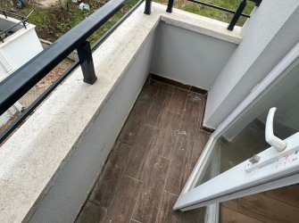 SAMSUN İLKADIM BARUTHANE MAH. 2+1 2.KAT 110m2   OTOPARKLI ASANSÖRLÜ 2 BALKONLU EBEVEYN BANYOLU CAM BALKONLU KOMBİSİ TAKILI FIRSAT DAİRE…