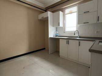 SAMSUN İLKADIM BARUTHANE MAH. 2+1 2.KAT 110m2   OTOPARKLI ASANSÖRLÜ 2 BALKONLU EBEVEYN BANYOLU CAM BALKONLU KOMBİSİ TAKILI FIRSAT DAİRE…