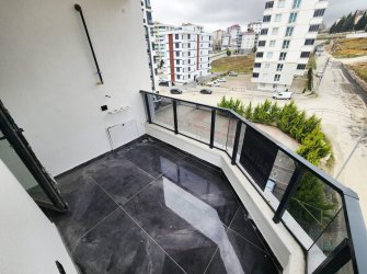 SAMSUN İLKADIM TEPECİK MH. 2+1 5. KAT 85 M2 EBEVEYN BANYOLU ÇİFT BALKONLU YERDEN ISITMA KREDİYE UYGUN SIFIR FIRSAT DAİRE..