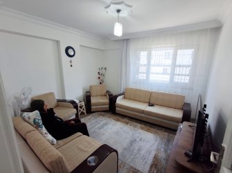 SAMSUN ATAKUM ÖMÜREVLERİ MAH. 3+1 2.KAT 140m2 ASANSÖRLÜ 2 BALKONLU  FIRSAT DAİRE...