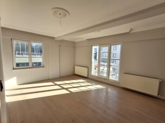 SAMSUN ATAKUM ATAKENT MH. CAĞLOĞLU BULVARINA CEPHE 3+1 4.KAT 120m2 CAM BALKONLU FIRSAT DAİRE...