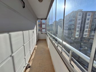 SAMSUN ATAKUM ATAKENT MH. CAĞLOĞLU BULVARINA CEPHE 3+1 4.KAT 120m2 CAM BALKONLU FIRSAT DAİRE...