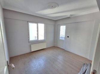SAMSUN ATAKUM ATAKENT MH. CAĞLOĞLU BULVARINA CEPHE 3+1 4.KAT 120m2 CAM BALKONLU FIRSAT DAİRE...