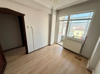 SAMSUN İLKADIM YENİDOĞAN MH. 2+1 100 M2 3. KAT DOĞALGAZLI DIŞ CEPHELİ CAM BALKONLU MERKEZİ KONUMDA SATILIK KUPON DAİRE