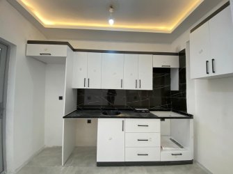 SAMSUN İLKADIM PAZAR MAH 2+1 90m2 İÇİ ÖZEL YAPIM CAM BALKONLU KREDİYE UYGUN MÜKEMMEL KONUMDA YÜKSEK GİRİŞ KAT DAİRE 