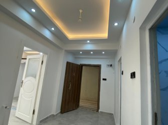 SAMSUN İLKADIM PAZAR MAH 2+1 90m2 İÇİ ÖZEL YAPIM CAM BALKONLU KREDİYE UYGUN MÜKEMMEL KONUMDA YÜKSEK GİRİŞ KAT DAİRE 