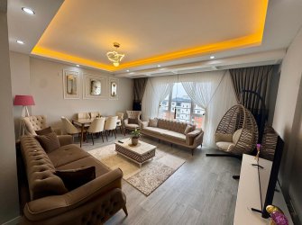 SAMSUN İLKADIM TEPECİK MH. 3+1 4. KAT 130 M2 EBEVEYN BANYOLU CAM BALKONLU VESTİYERLİ MASRAFSIZ 1 YILLIK FIRSAT DAİRE..