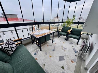 SAMSUN İLKADIM TEPECİK MH. 3+1 4. KAT 130 M2 EBEVEYN BANYOLU CAM BALKONLU VESTİYERLİ MASRAFSIZ 1 YILLIK FIRSAT DAİRE..