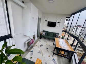 SAMSUN İLKADIM TEPECİK MH. 3+1 4. KAT 130 M2 EBEVEYN BANYOLU CAM BALKONLU VESTİYERLİ MASRAFSIZ 1 YILLIK FIRSAT DAİRE..