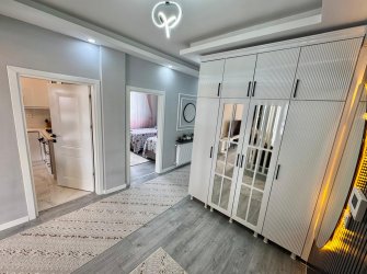 SAMSUN İLKADIM TEPECİK MH. 3+1 4. KAT 130 M2 EBEVEYN BANYOLU CAM BALKONLU VESTİYERLİ MASRAFSIZ 1 YILLIK FIRSAT DAİRE..