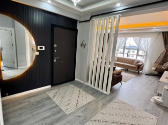 SAMSUN İLKADIM TEPECİK MH. 3+1 4. KAT 130 M2 EBEVEYN BANYOLU CAM BALKONLU VESTİYERLİ MASRAFSIZ 1 YILLIK FIRSAT DAİRE..