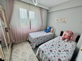 SAMSUN İLKADIM TEPECİK MH. 3+1 4. KAT 130 M2 EBEVEYN BANYOLU CAM BALKONLU VESTİYERLİ MASRAFSIZ 1 YILLIK FIRSAT DAİRE..