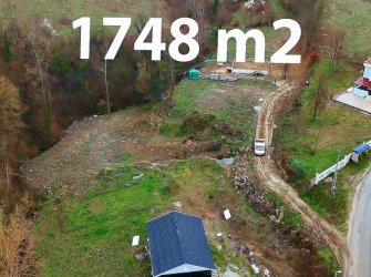 SAMSUN KAVAK ÇATALTEPE MAH 1.748m2 ALAN İÇERİSİNDE YENİ YAPI YATIRIMLIK GENİŞ CAM BALKONLU 2+1 MÜSTAKİL EV ( TAKAS ARAÇ-DAİRE) 
