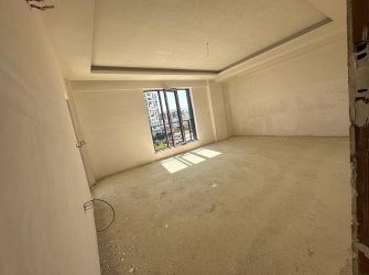 SAMSUN İLKADIM KIŞLA MAH 2+1 120m2 2 BANYO 2 GENİŞ BALKON YOLA CEPHE 2 VE 5 KAT SON 3  DAİRE