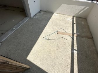 SAMSUN İLKADIM KIŞLA MAH 2+1 120m2 2 BANYO 2 GENİŞ BALKON YOLA CEPHE 2 VE 5 KAT SON 3  DAİRE